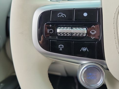 New 2026 Genesis GV60 Advance image 5