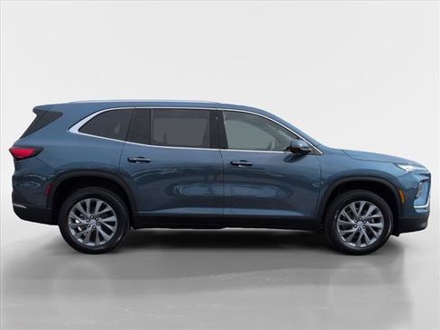 New 2026 Buick Enclave Preferred image 3