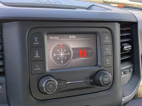 Used 2024 RAM 2500 Tradesman w/ Chrome Appearance Group image 21