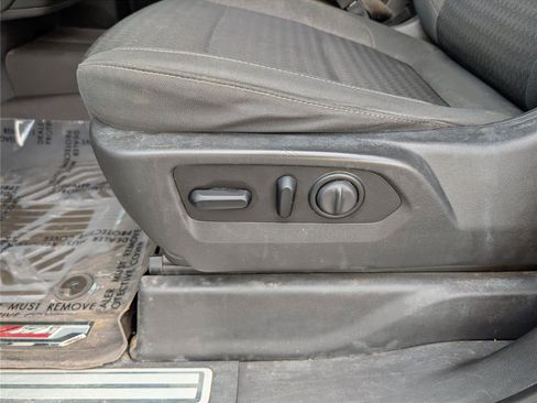 Used 2021 Chevrolet Silverado 1500 LT AWD/4WD image 13
