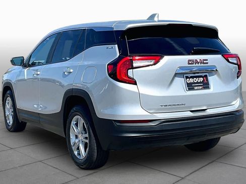 Used 2022 GMC Terrain SLE FWD image 11