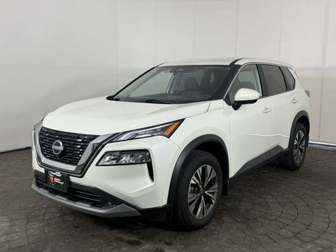Used 2023 Nissan Rogue SV AWD/4WD image 3