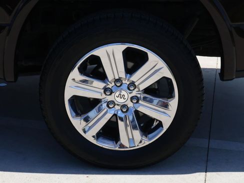 Used 2018 Ford F150 King Ranch w/ Equipment Group 601A Luxury AWD/4WD image 9