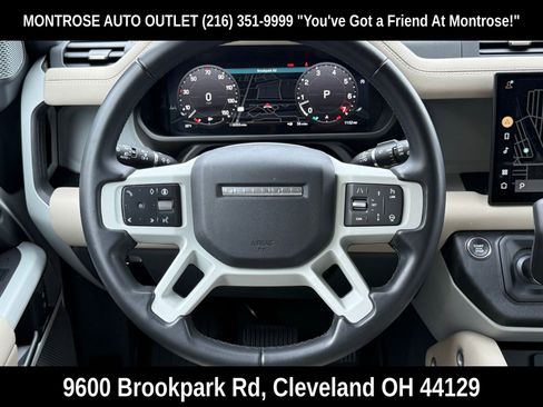 Used 2024 Land Rover Defender 130 S image 30