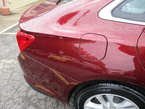 Used 2016 Chevrolet Malibu LT FWD image 19