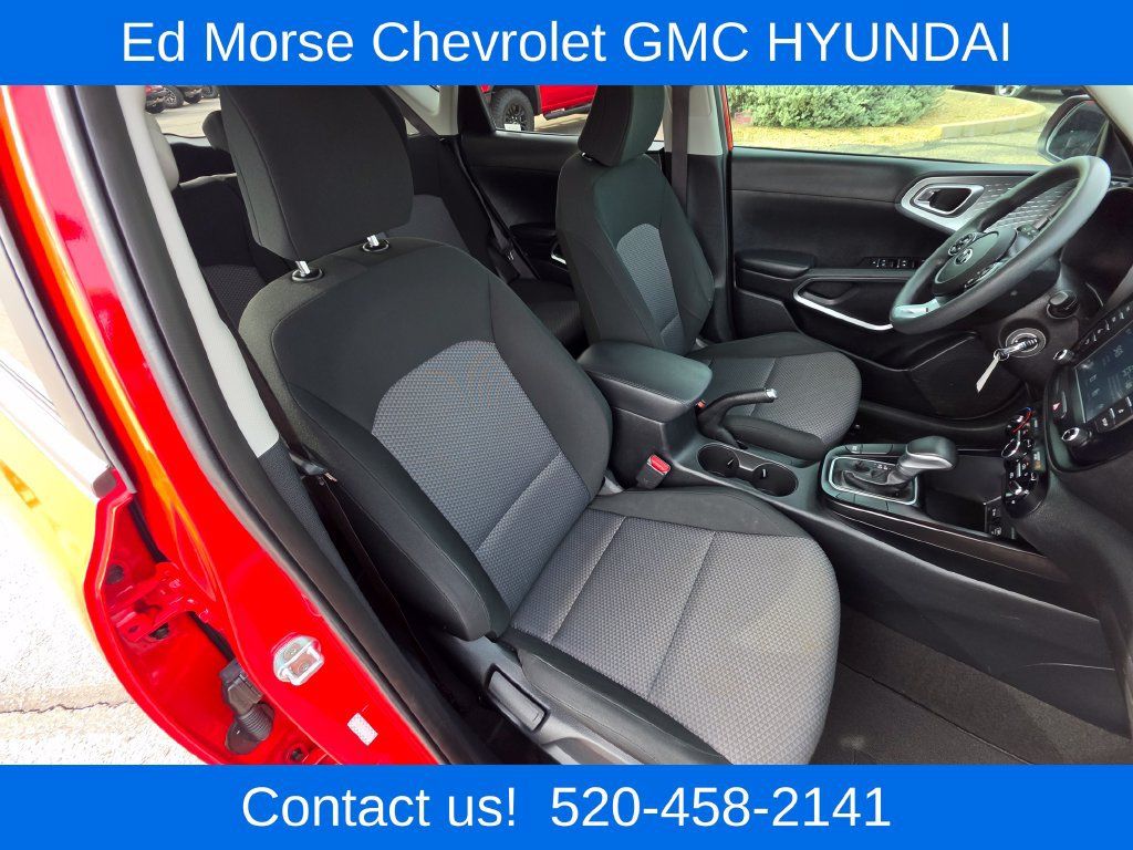 Used 2021 Kia Soul LX FWD image 12