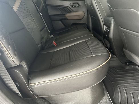 Certified 2023 GMC Canyon Denali image 33