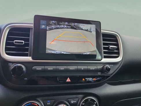 New 2026 Hyundai Venue SE image 28