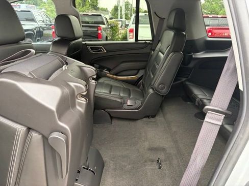 Used 2017 GMC Yukon Denali w/ Open Road Package AWD/4WD image 32