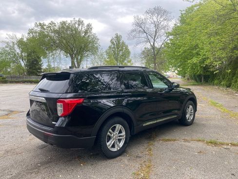 Used 2020 Ford Explorer XLT AWD/4WD image 5