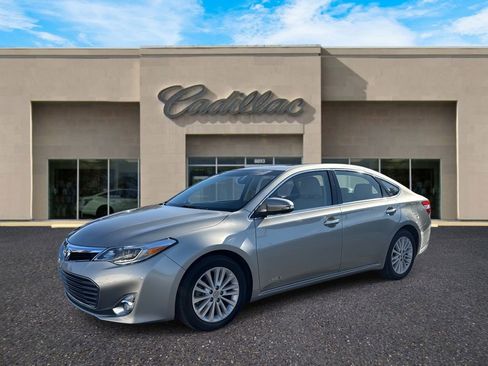 Used 2015 Toyota Avalon Limited image 7
