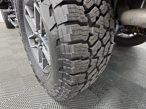 Used 2025 Jeep Gladiator Mojave w/ Convenience Group AWD/4WD image 42