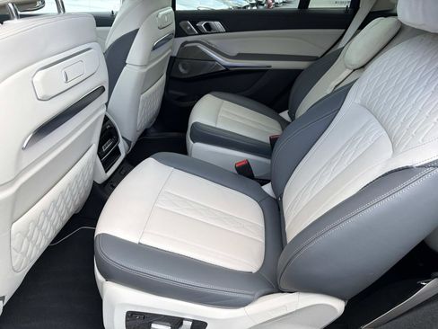 Certified 2023 BMW X7 M60i w/ Executive Package AWD/4WD image 13