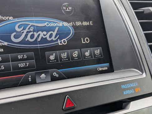 Used 2015 Ford Taurus SHO w/ Equipment Group 401A AWD/4WD image 30