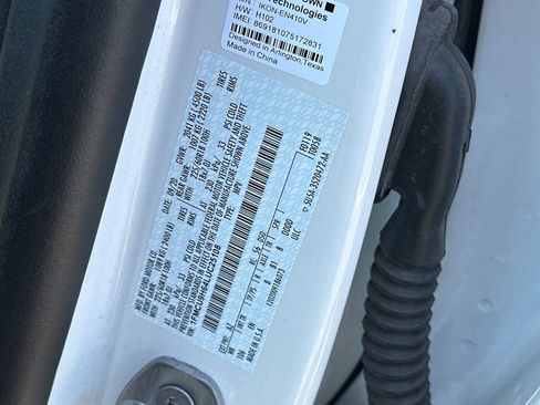 Used 2020 Ford Escape SEL image 29