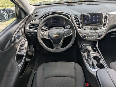 Used 2022 Chevrolet Malibu LT FWD image 12