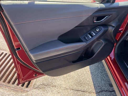 Certified 2024 Subaru Crosstrek 2.5i Limited w/ Crosstrek Mirror Package image 10