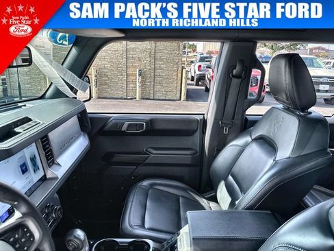 Used 2025 Ford Bronco Outer Banks AWD/4WD image 13