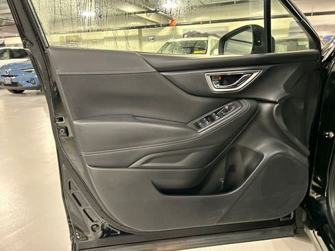 Used 2022 Subaru Forester Premium image 9