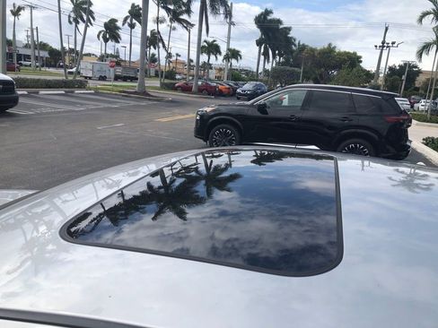 Certified 2021 Nissan Altima 2.0 SR FWD image 4