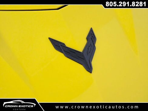 Used 2025 Chevrolet Corvette Z06 RWD image 12