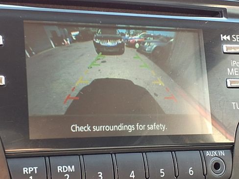 Used 2012 Nissan Rogue SV image 9