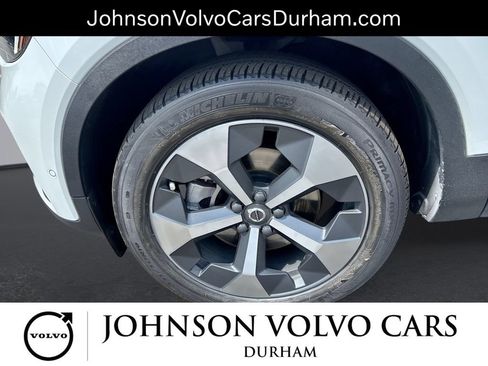 Used 2023 Volvo XC40 B5 Plus w/ Driver Assist Package AWD/4WD image 19