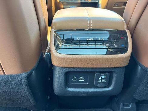 Certified 2023 INFINITI QX60 Sensory w/ Cargo Package AWD/4WD image 12