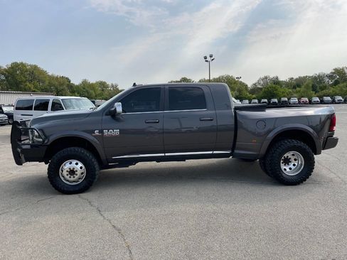 Used 2018 RAM 3500 Laramie Longhorn image 2