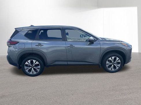 Certified 2022 Nissan Rogue SV image 33