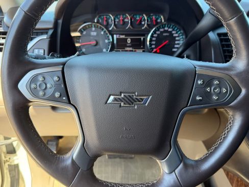 Used 2015 Chevrolet Tahoe LTZ RWD image 14