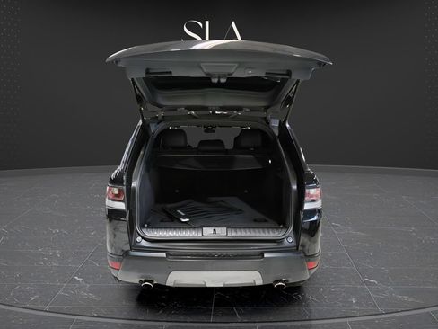 Used 2017 Land Rover Range Rover Sport SE AWD/4WD image 9