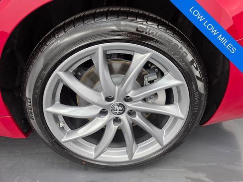 Used 2026 Alfa Romeo Giulia w/ Driving Assist Package RWD image 16