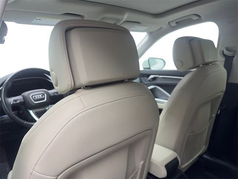 Used 2022 Audi Q3 2.0T Premium w/ Convenience Package image 37