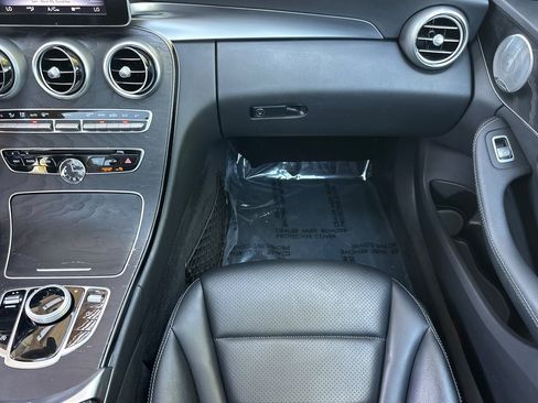Used 2017 Mercedes-Benz C 300 Sedan image 31