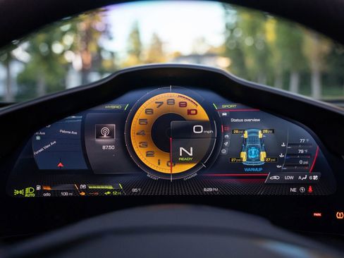Used 2023 Ferrari 296 GTS RWD image 13