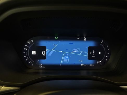 Used 2025 Volvo XC60 B5 Plus image 30