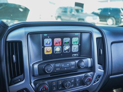 Used 2017 GMC Sierra 3500 SLT w/ Duramax Plus Package image 24