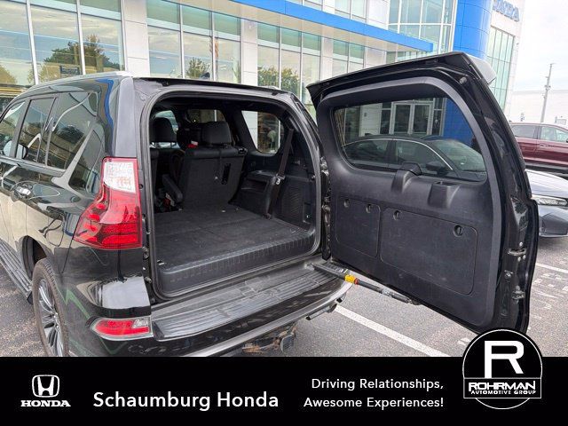 Used 2021 Lexus GX 460 Premium w/ Accessory Package AWD/4WD image 10