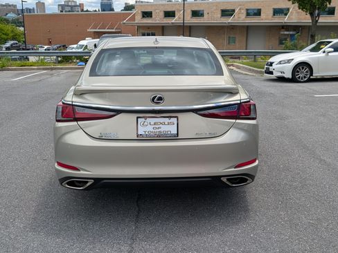Certified 2025 Lexus ES 350 w/ Premium Package FWD image 4