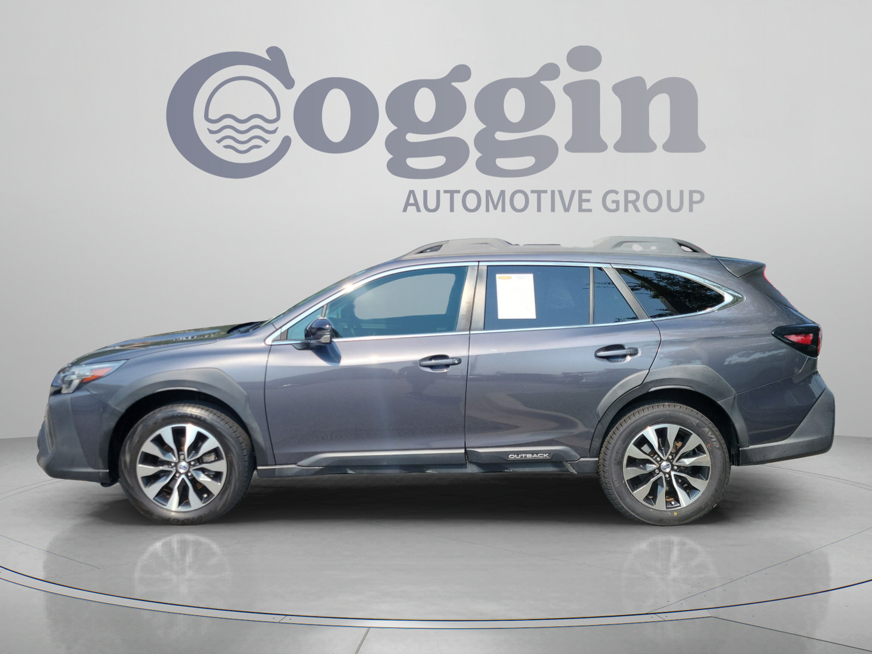 Used 2023 Subaru Outback Limited AWD/4WD image 2