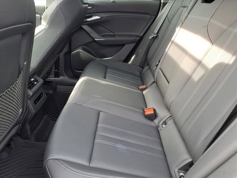 Used 2025 Audi Q6 e-tron Premium Plus w/ Premium Plus image 15