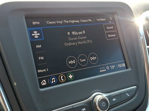 Used 2024 Chevrolet Equinox LT FWD image 16
