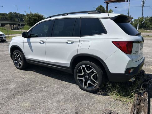 Used 2023 Honda Passport Elite image 3