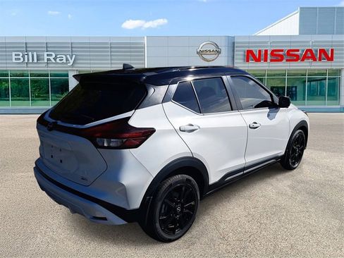 Used 2024 Nissan Kicks SR w/ SR Premium Package image 4
