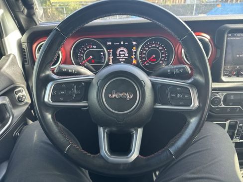 Used 2020 Jeep Gladiator Rubicon image 12