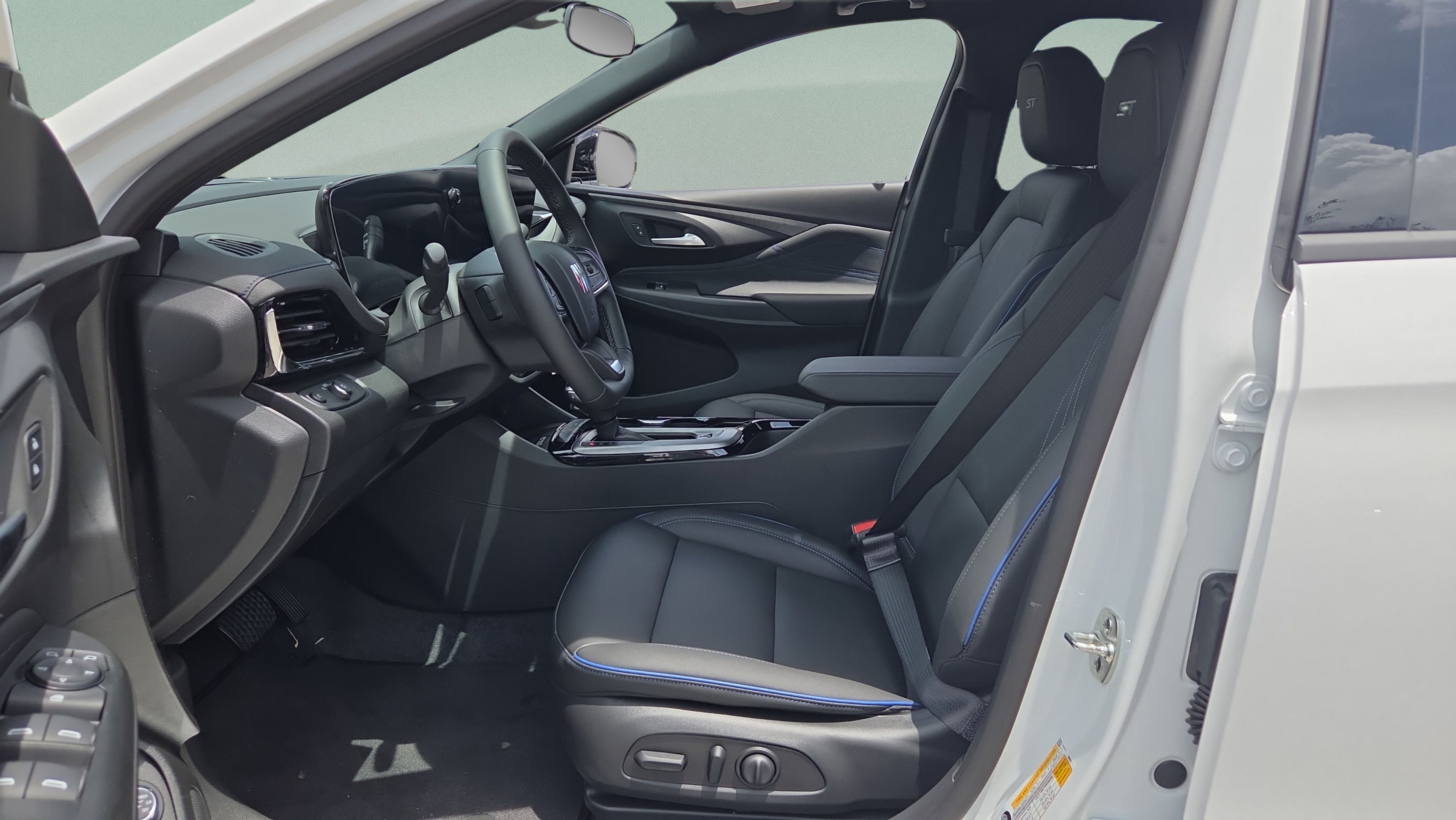 New 2026 Buick Envista Sport Touring w/ Convenience I Package FWD image 9