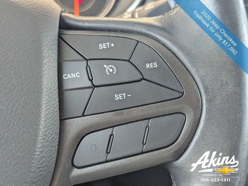 Used 2020 Jeep Cherokee Trailhawk w/ Comfort/Convenience Group AWD/4WD image 27