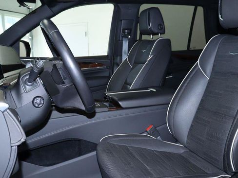 Certified 2024 Cadillac Escalade Premium Luxury w/ Performance Package AWD/4WD image 26