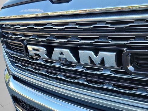 Used 2022 RAM 1500 Limited AWD/4WD image 11